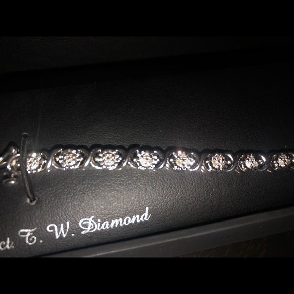 Bracelet - Picture 2 of 4